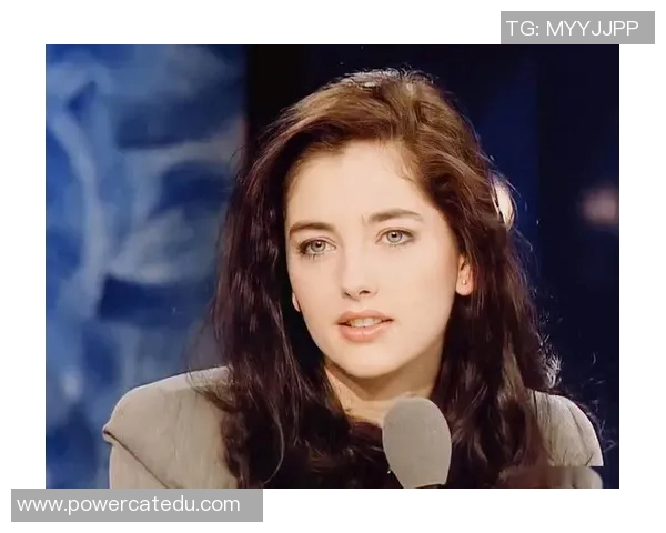 英超足球明星女友的魅力写真展现她们背后的故事与风采